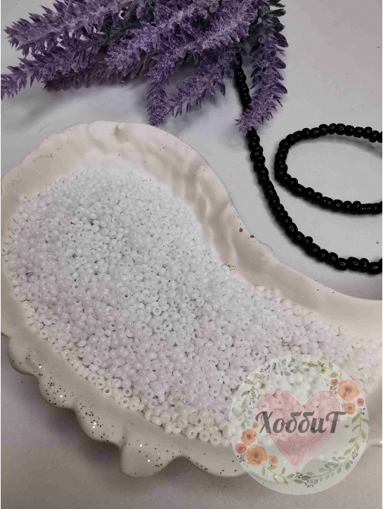 Бисер 13/0 класс А, калиброванный Чехия (белый матовый)